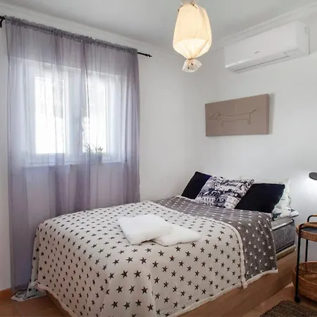 Cozy Townhouse With Views 別荘